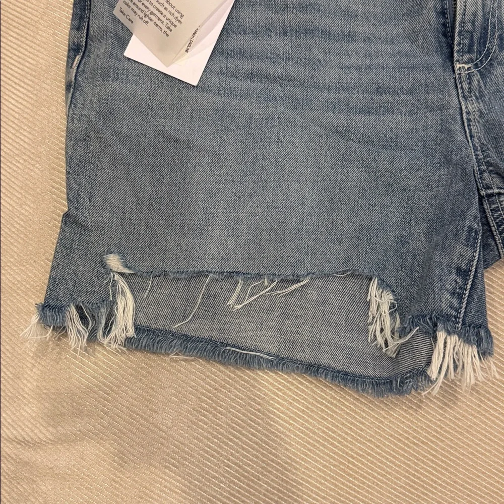 NWT PAIGE Women’s Jean Distressed Shorts-Size 28 - Picture 3 of 5